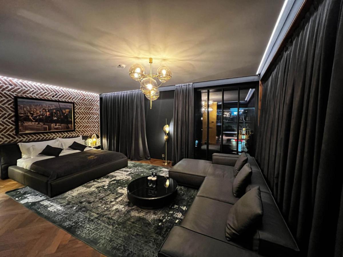 Mandarin Club House Otel Batum Dış mekan fotoğraf
